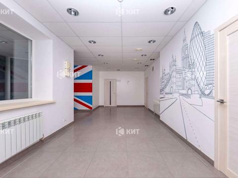 комерційна за адресою Космічна вул., 16