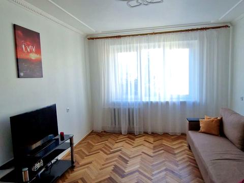 квартира за адресою Богдана-Ігора Антонича вул., 4