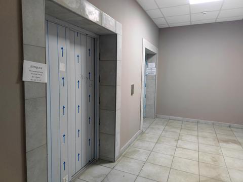 комерційна за адресою Зоряний бульв., 1-М