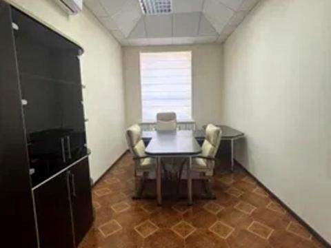 комерційна за адресою Артільна вул., 6-Б