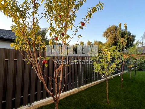 будинок за адресою Вишнева