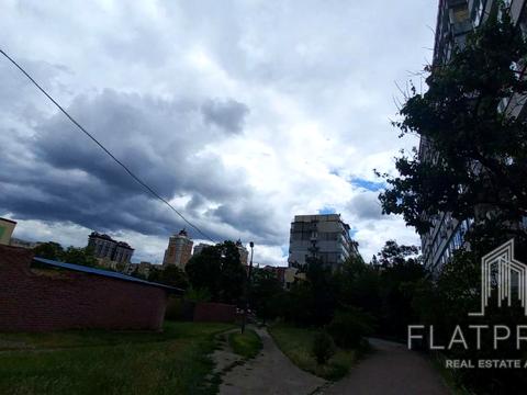 квартира по адресу Зои Гайдай ул., 6-А