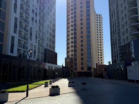 комерційна за адресою Краснова вул., 3