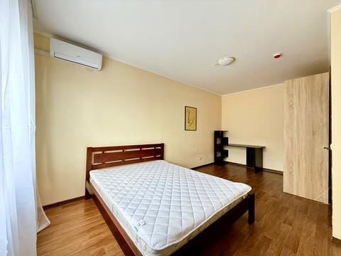 квартира за адресою Софії Русової вул., 7