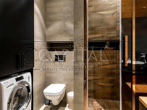 квартира за адресою Анни Ахматової вул., 30
