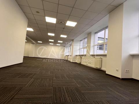 коммерческая по адресу Степана Бандеры просп. (Московський), 9