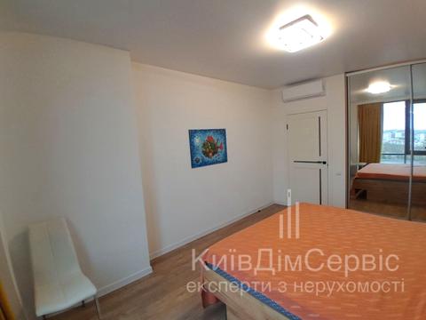 квартира за адресою Академіка Заболотного вул., 1-Б