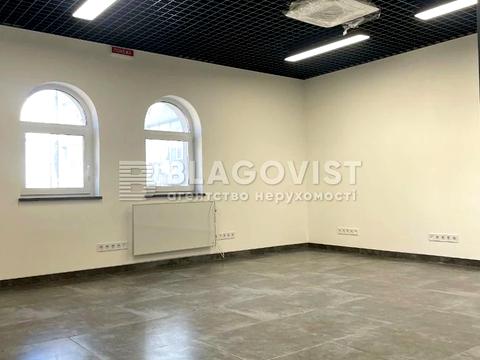 коммерческая по адресу Шота Руставели ул., 18