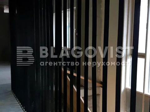 комерційна за адресою Івана Мазепи вул. (Січневого Повстання), 11-Б