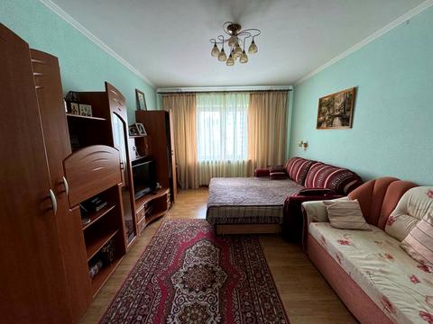 квартира за адресою Київ, Драгоманова вул., 8-А