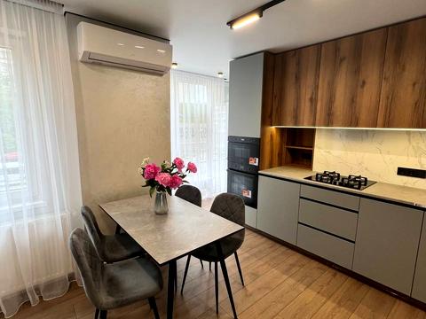 квартира за адресою Степана Бандери вул., 79