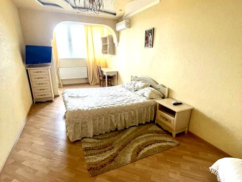 квартира по адресу Олега Мудрака ул. (Генерала Наумова), 66