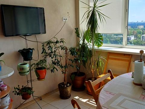 квартира за адресою Святошинська пл., 1