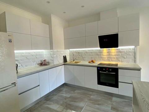 квартира за адресою Літературна вул., 8