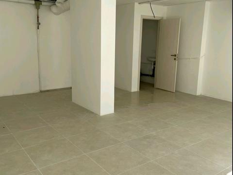 комерційна за адресою Малоголосківська вул., 44