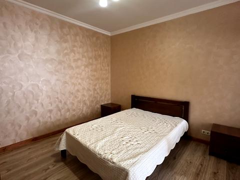 квартира за адресою Ревуцького вул., 9