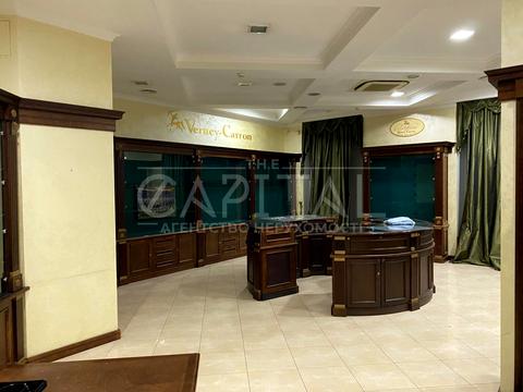 комерційна за адресою Микільсько-Слобідська вул., 4-Г
