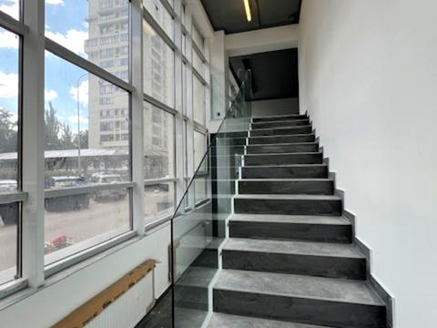 комерційна за адресою Євгена Коновальця вул. (Щорса), 44-А