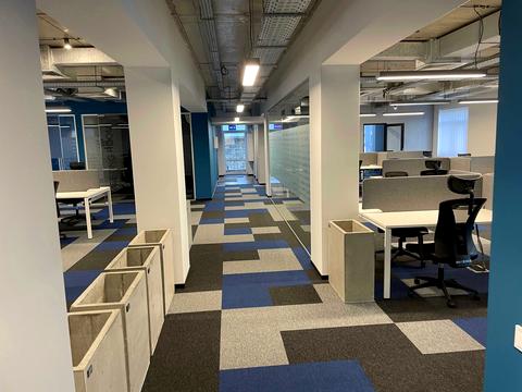 коммерческая по адресу Героев УПА ул., 71