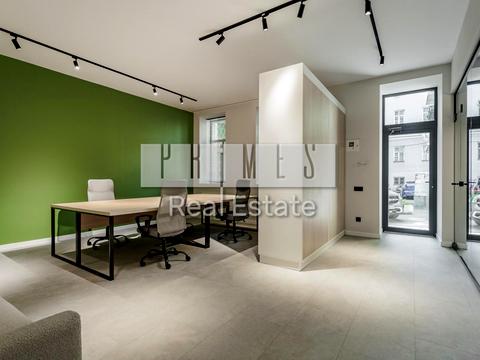 комерційна за адресою Богдана Хмельницького вул., 9