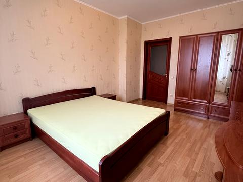 квартира за адресою Верховної Ради бульв., 14-Б
