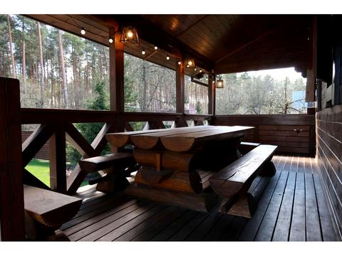 будинок за адресою Вишнева