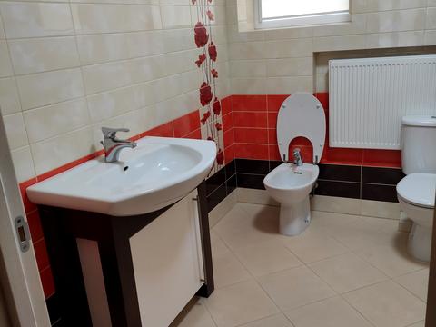 будинок за адресою Міжгірна вул.