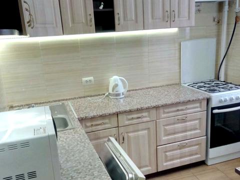 квартира за адресою Леоніда Каденюка просп. (Юрія Гагаріна), 14