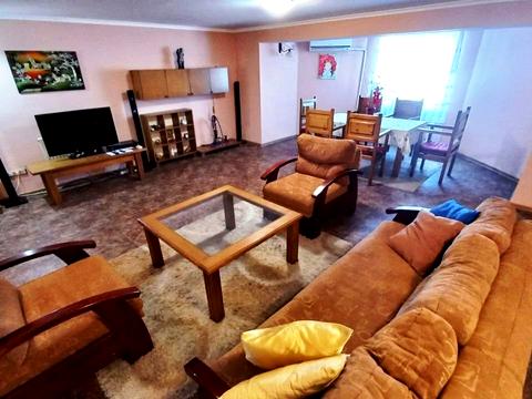 квартира за адресою Довженка вул., 2