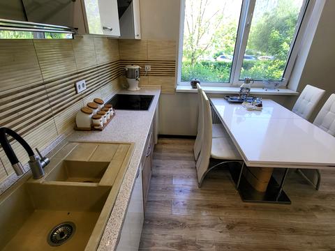 квартира за адресою Київ, Регенераторна вул., 4