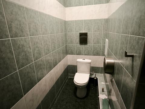 комерційна за адресою Кудрявська вул., 13-19