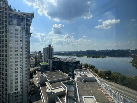 квартира за адресою Дніпровська набережна вул., 1