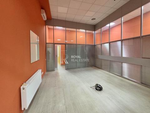 комерційна за адресою Лаврська вул. (Січневого Повстання), 16