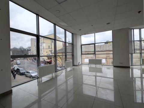 комерційна за адресою Проскурівського підпілля вул., 61