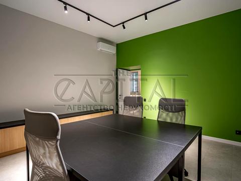 коммерческая по адресу Богдана Хмельницкого ул., 9