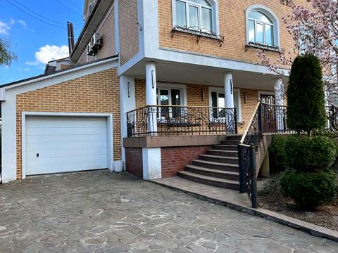 дом по адресу Лісова