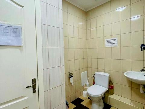 комерційна за адресою Петра Григоренка просп., 13-Б