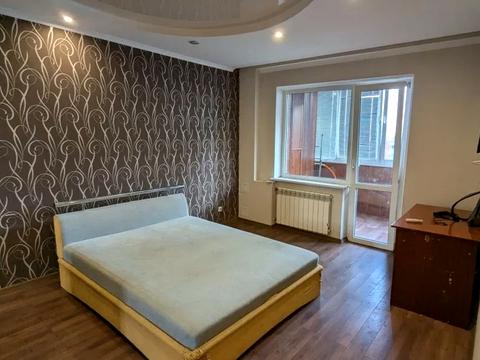 квартира за адресою Оноре де Бальзака вул., 57