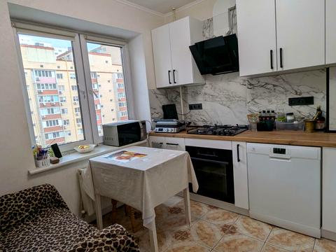 квартира за адресою Райдужний масив вул., 3