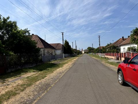 будинок за адресою Центральна, 32