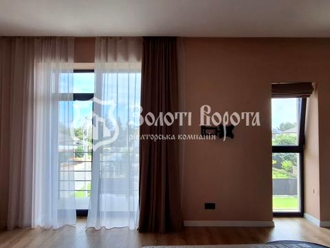 дом по адресу с. Софиевская борщаговка, Радужная ул., 9