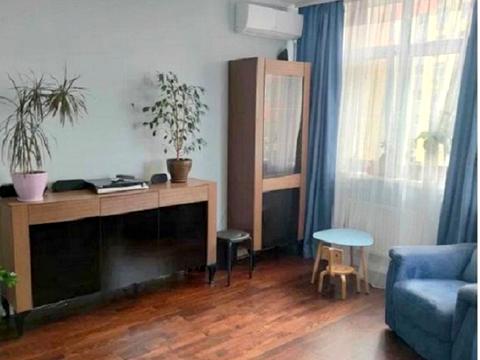 квартира по адресу Семьи Кульженков ул. (Дегтяренко Петра), 35