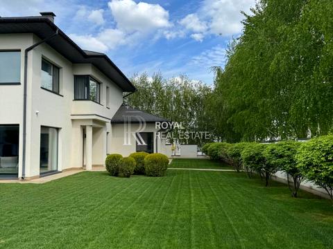 будинок за адресою приватна, 1