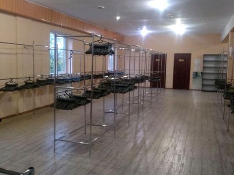 комерційна за адресою Чарівна вул.