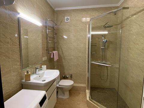 квартира за адресою Зарічна вул., 1-Г