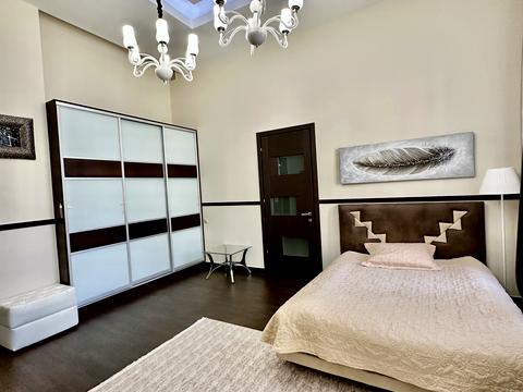 квартира за адресою Дерибасівська вул., 12