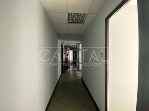 комерційна за адресою Ігорівська вул., 5
