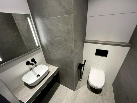 коммерческая по адресу Ломаная ул., 18