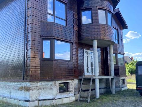 будинок за адресою Центральна вул., 1