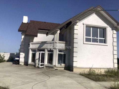 будинок за адресою с. Вишеньки, набережна